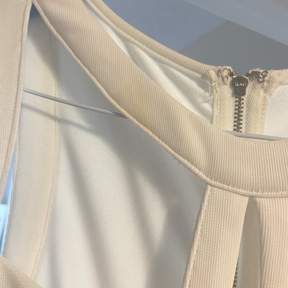 Beautiful white swing dress - Picture 4 of 4